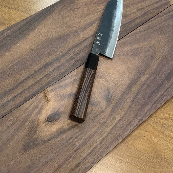 Japanese Artisan Knife Hatsukokoro Kurogane AO#2 Kurouchi Santoku 165mm