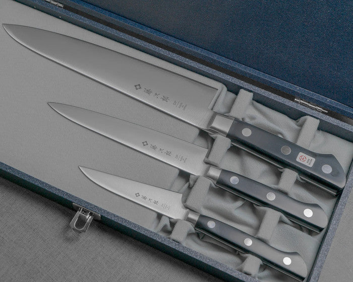 Japanese Knife Tojiro Gift Set 3pcs DP3 Layered Petty 120mm , Gyuto 170mm And Paring 90mm