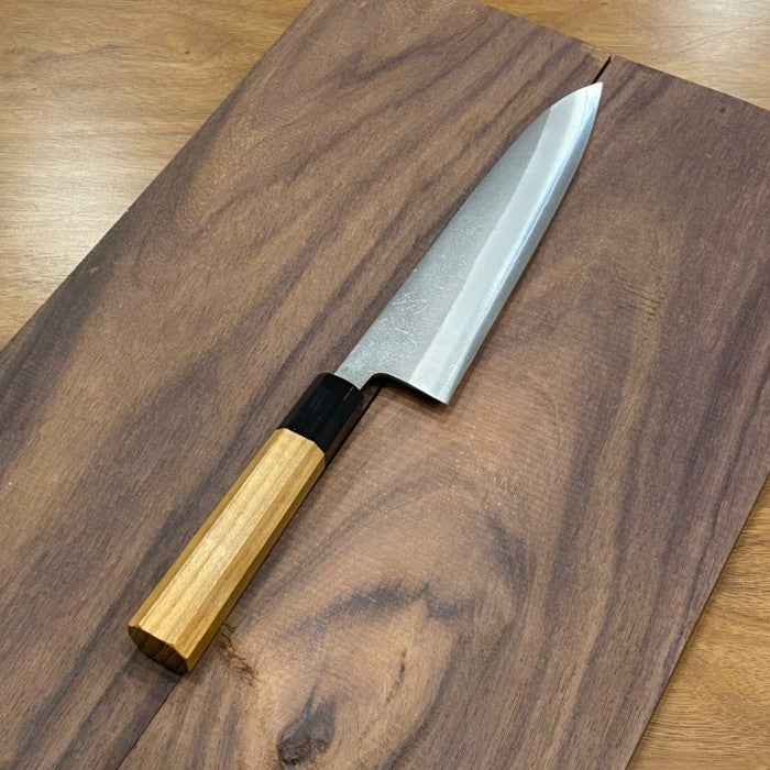 Japanese Artisan Knife Hatsukokoro SKD Nashiji Gyuto 210mm
