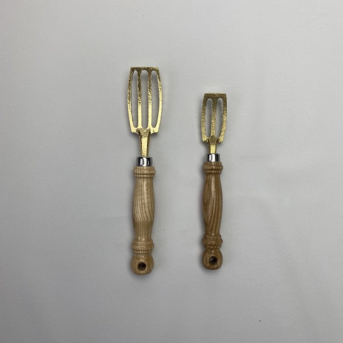 Hoshisan Brass Fish Scaler - Made in Japan